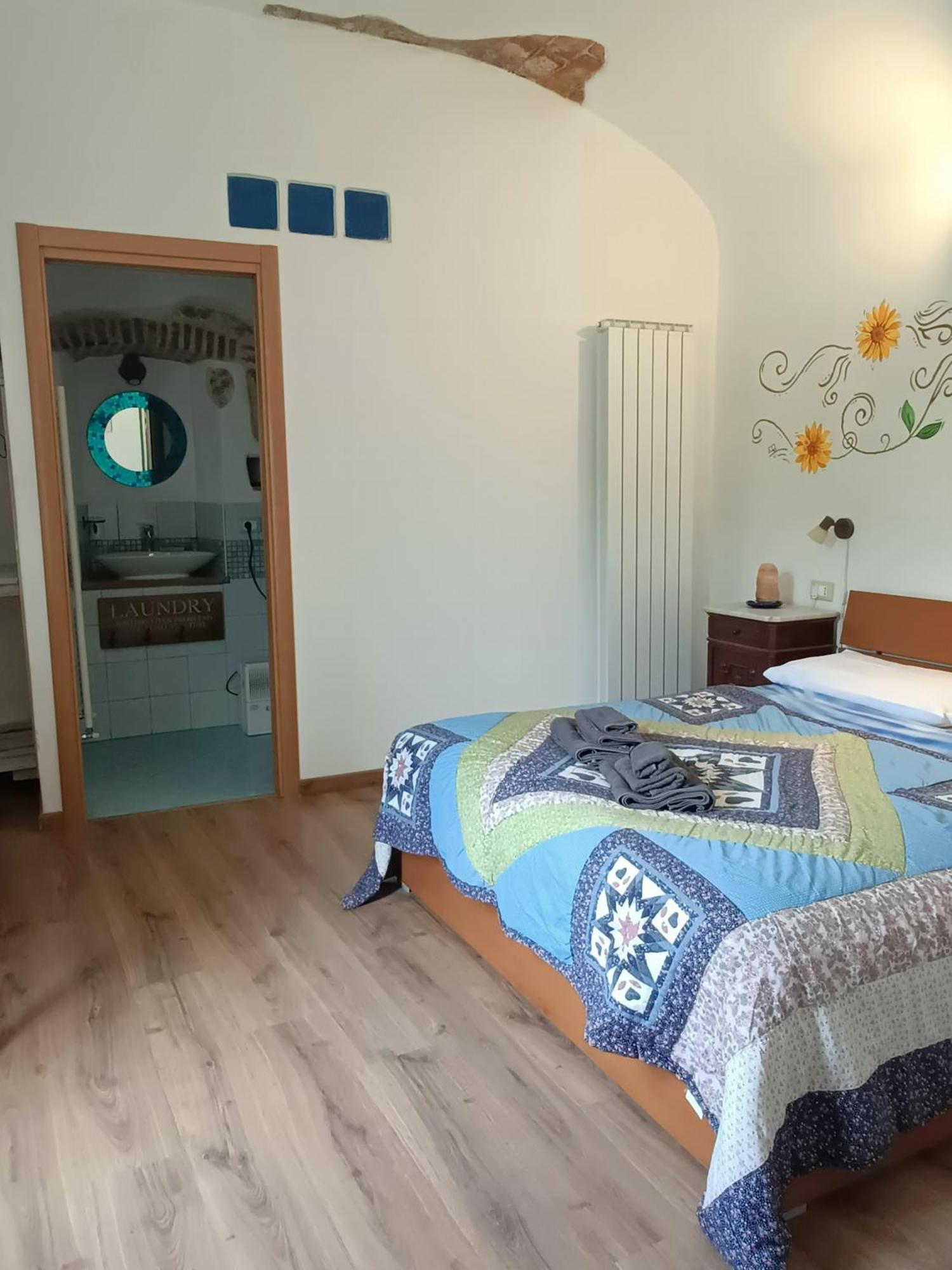 B&B Il Girasole Finale Ligure Exterior foto